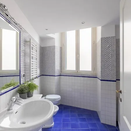 Colosseum Perfect דירה *